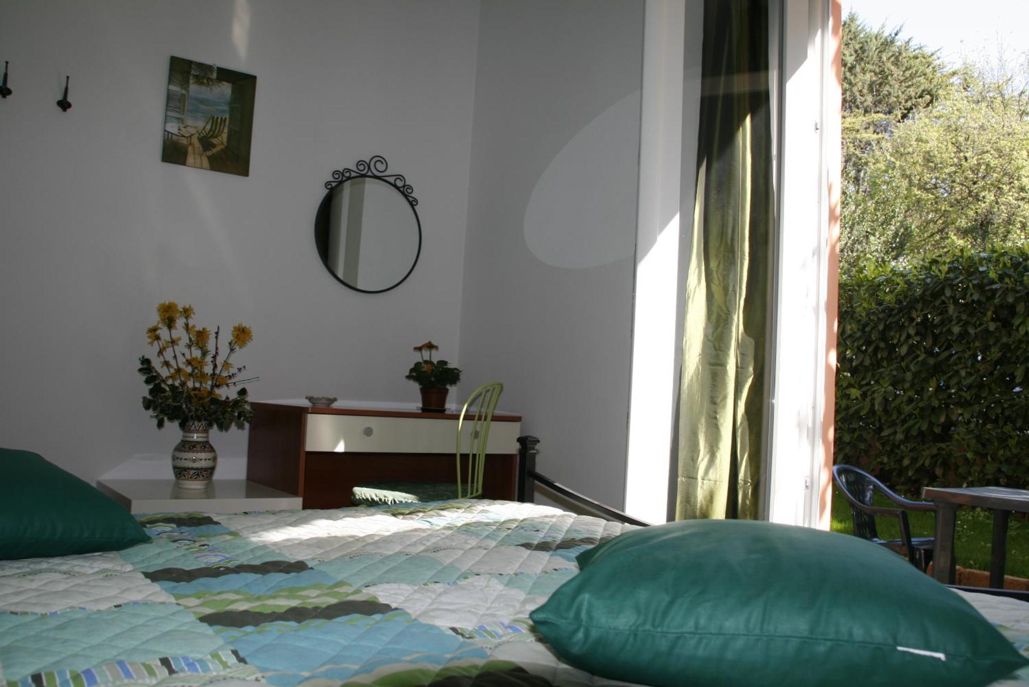 A Due Passi Dal Mare B&B Numana Exterior photo